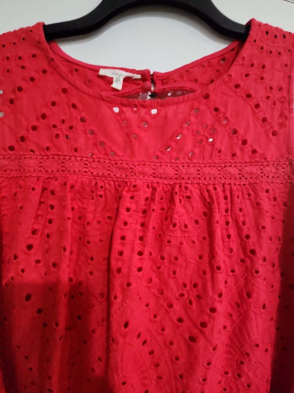 Eyelet Front High Neck Tank Top - Picture 3 of 4